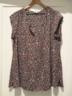 DR2 Floral Flowy Top